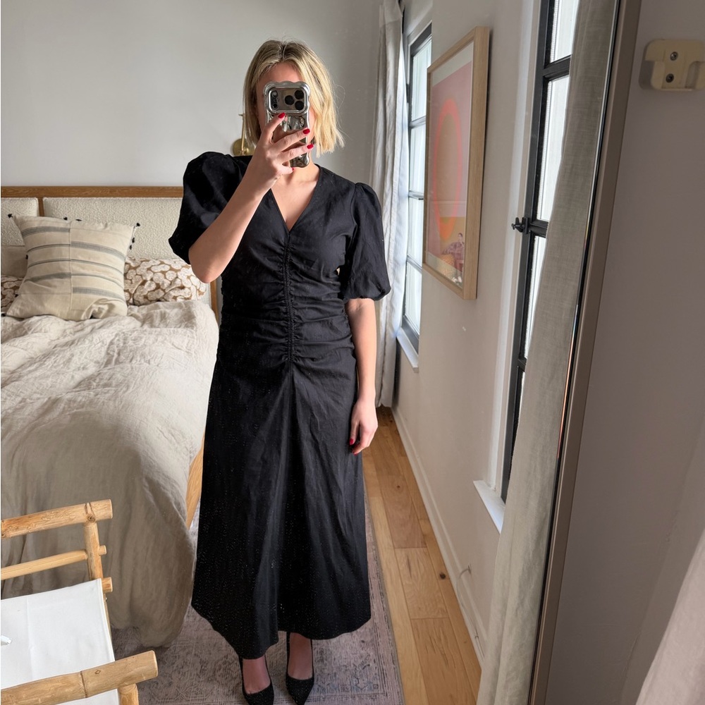 Minimum Elegant Black Puff Sleeve Dress
